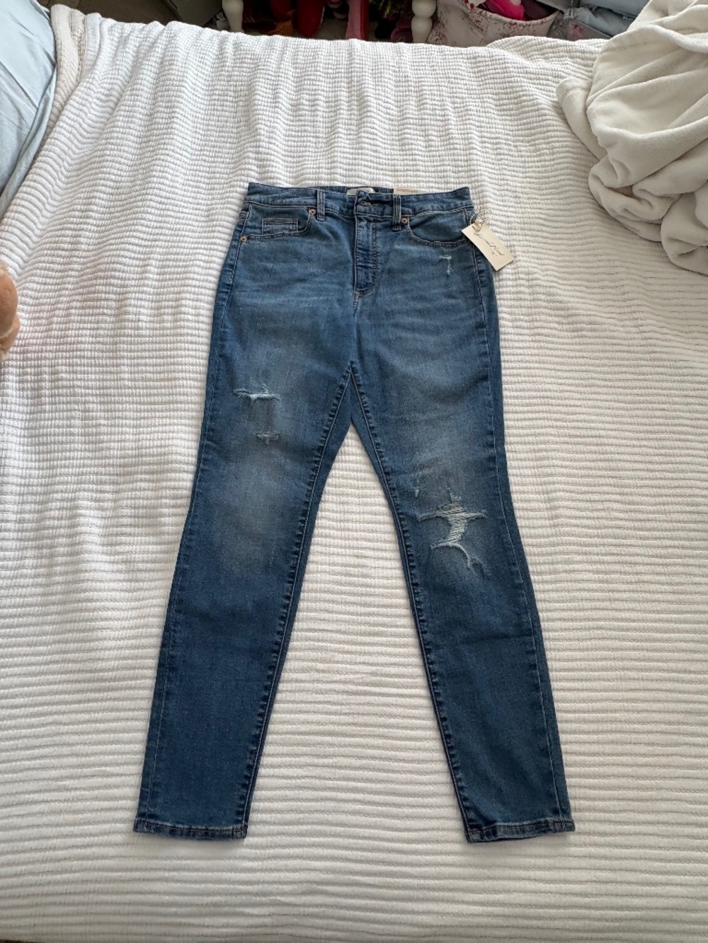 Universal Thread jeans size 8 high rise skinny NWT